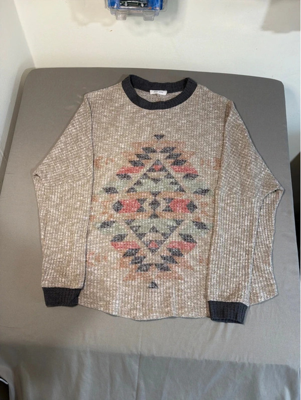 Cozy Phil Love Beige Geometric Pattern Waffle Knit Sweater Small